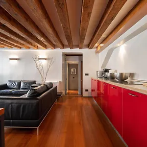 Apartment Ve.n.i.ce Cera San Moise, Venice